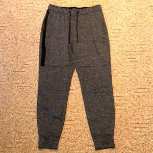American Eagle Joggers
